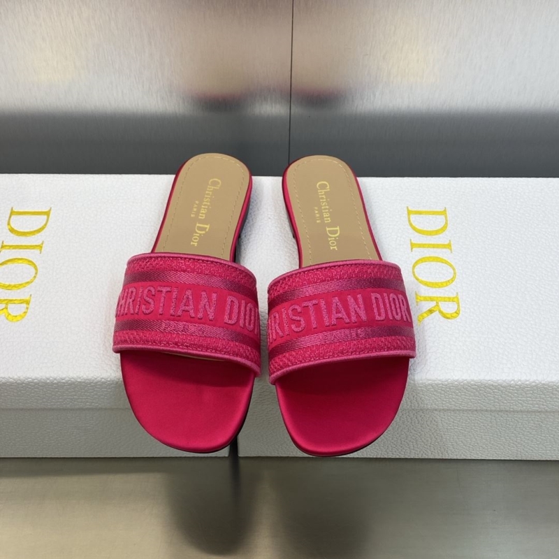 ch**an D*or slippers